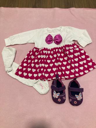 Šaty so srdiečkami, 68