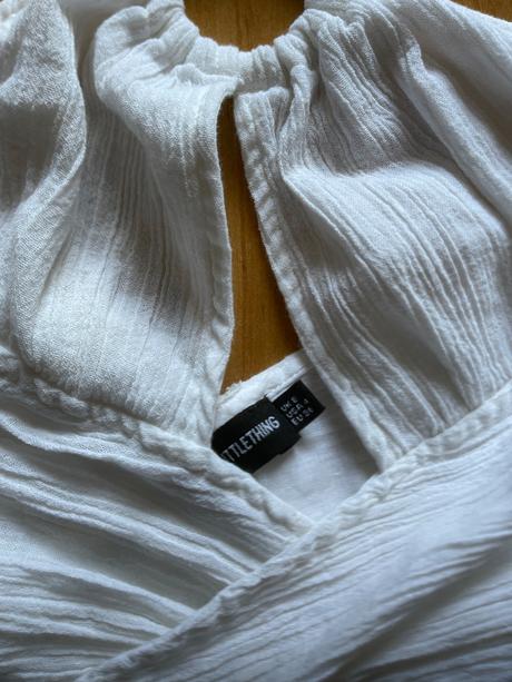 Prettylittlething crop top, s