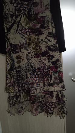 Ľahučké podšité spoločenské šaty, 42