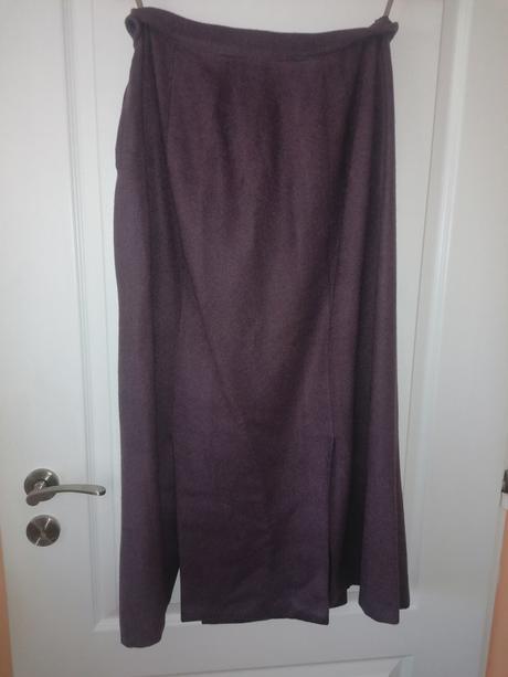 Fialová vlnená sukňa, xl