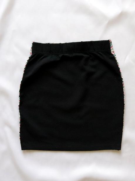 Mini sukňa - top stav, pimkie,146