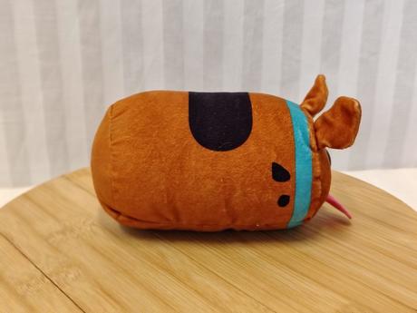 Retro zberateľský plyšový scooby-doo valček tsum,