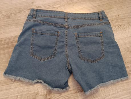 Vyšívané riflové kraťasy, esmara,m