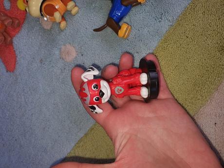 Postavičky väčšie paw patrol 1.5 eur ks,