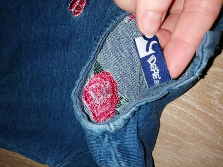 Elasticke riflove saty, 104