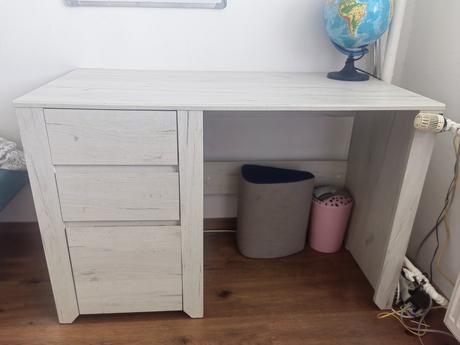 Komoda, stolik, stolicka,