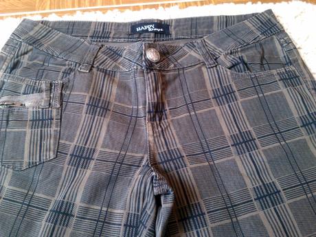 Kárované športové nohavice, 30