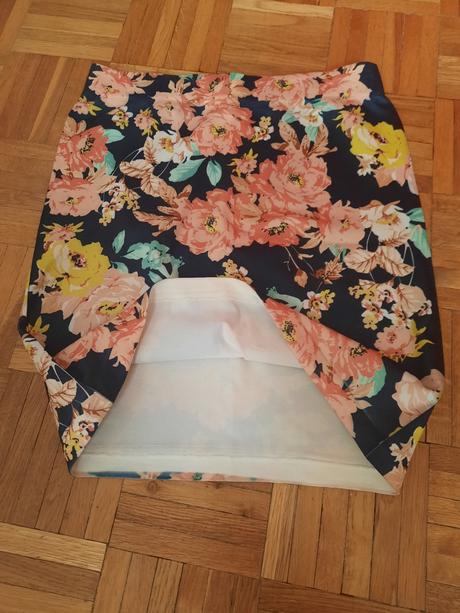 Dámska/ dievčenské sukňa, s