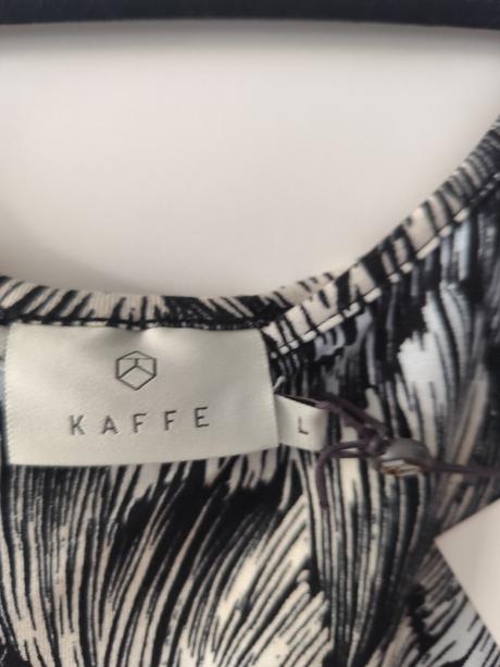 Šaty kaffe, l