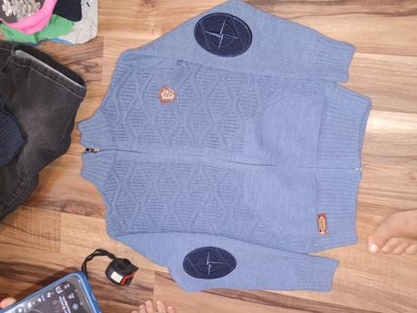 Takmer nový chlapčenský sveter, 140