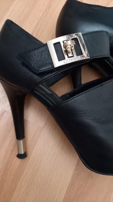 Krasne kožené topánky guess, guess,38