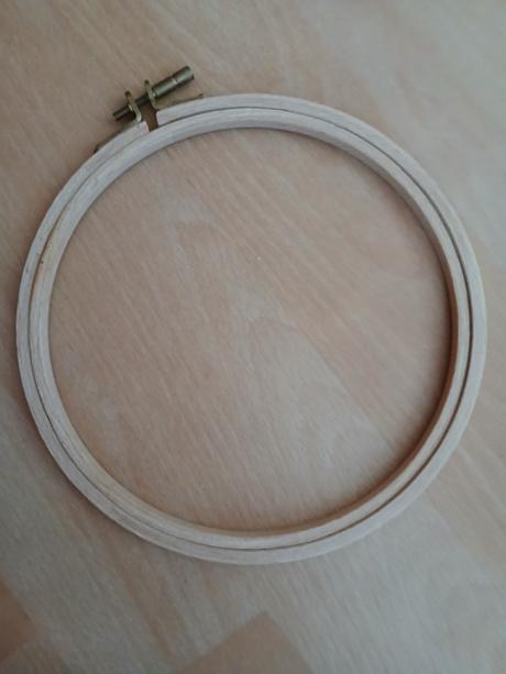Drevená obruč na plátno a bavlnky, 