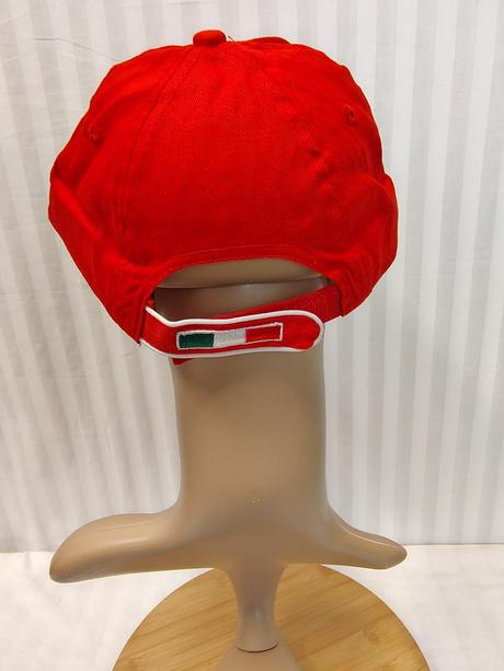 Červená šiltovka s nápismi, gb ricambi, č. 607,