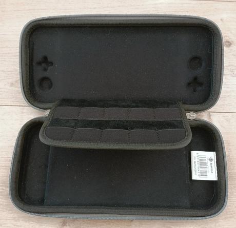 Cestovné puzdro tomtoc pre nintendo switch,