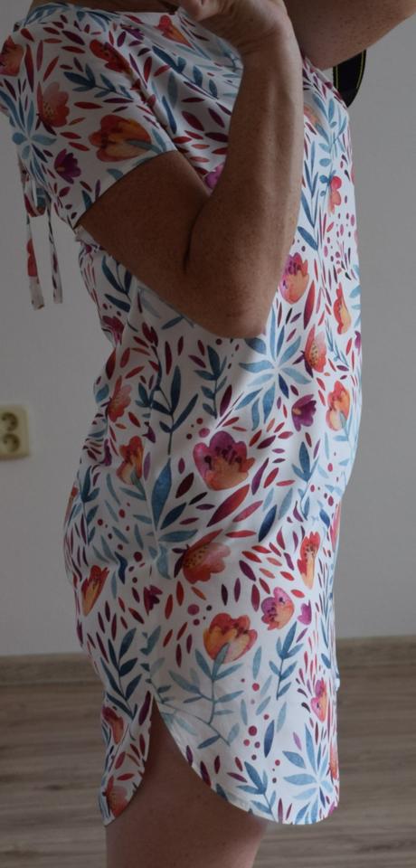 Dámske šaty s viazačkou - na objednávku, 38 / 40 / m