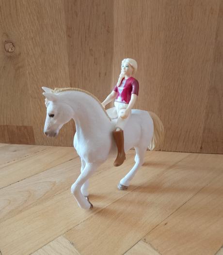 Predam schleich kobylu s jazdcom,
