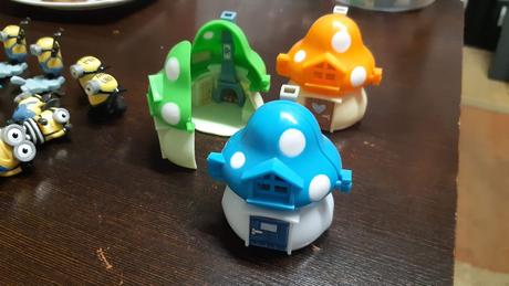 Predám hračky z kindervajičok - domčeky., 