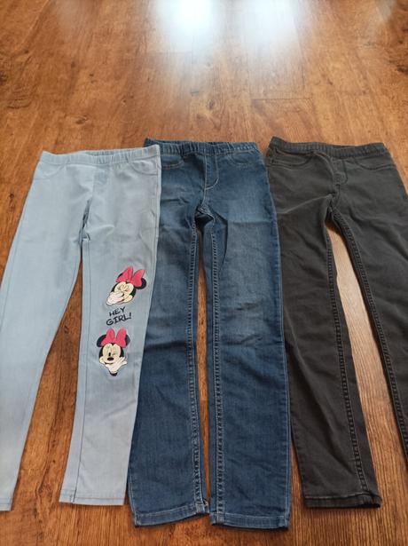 Bezchybné jegginsy, 128