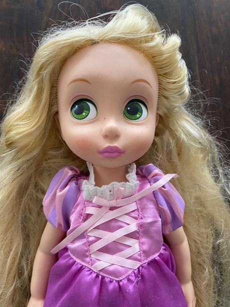 Rapunzel z disneystore,