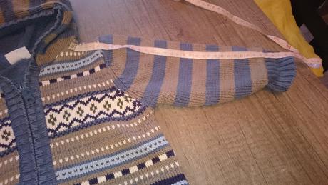 Hrubý zachovalý sveter, cherokee,86