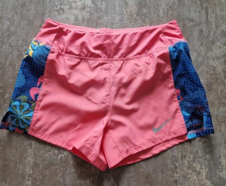 Značkové kraťasy, nike,128