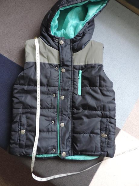 Teplá, prešívaná vesta, veľ. 116, lupilu,116