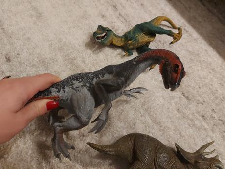 Dinosaury - cena za kus, 