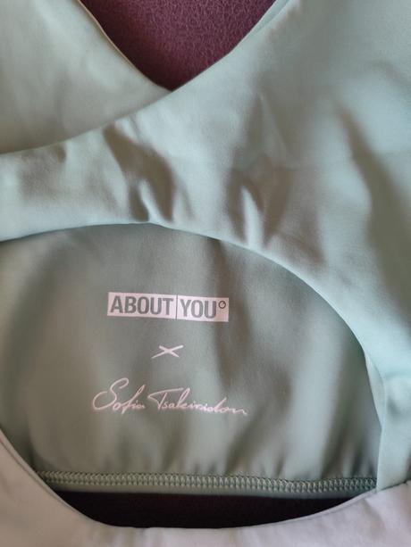 Športový top about you, veľ. 38, super sedí, 38