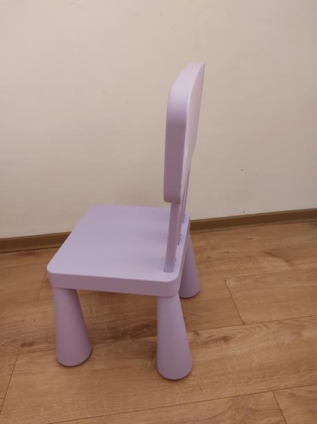 Detský stôl so stoličkami, 