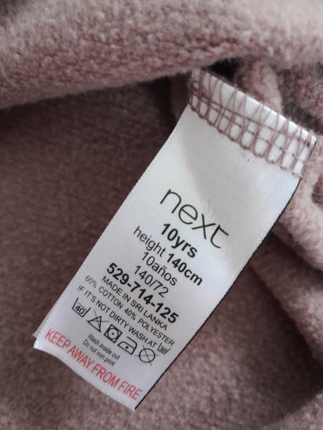 Predĺžený svetrík, next,140