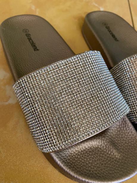 Trblietave vsuvky, graceland,36