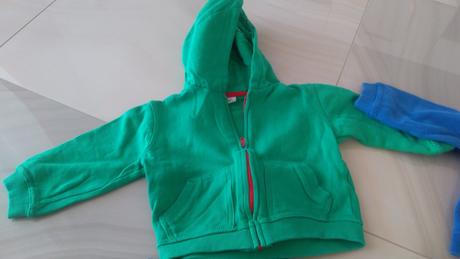 2x mikinka + kraťasy+ tepláky, 86–98