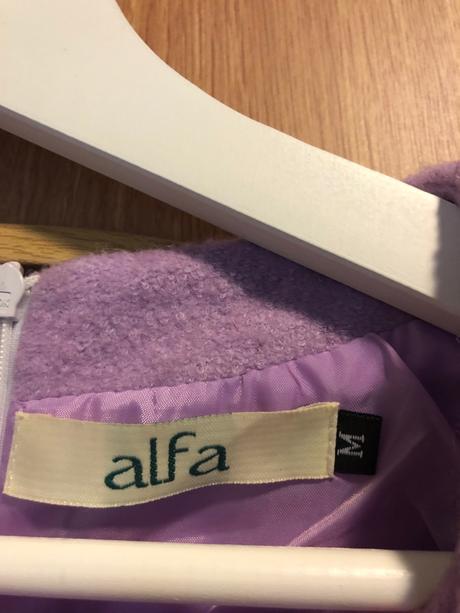 Dámske elegantné šaty s aplikáciami, m