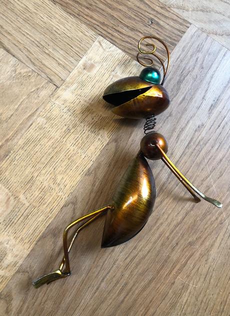 Dekorácie, mravec, mačka, tácka, ježibaba,