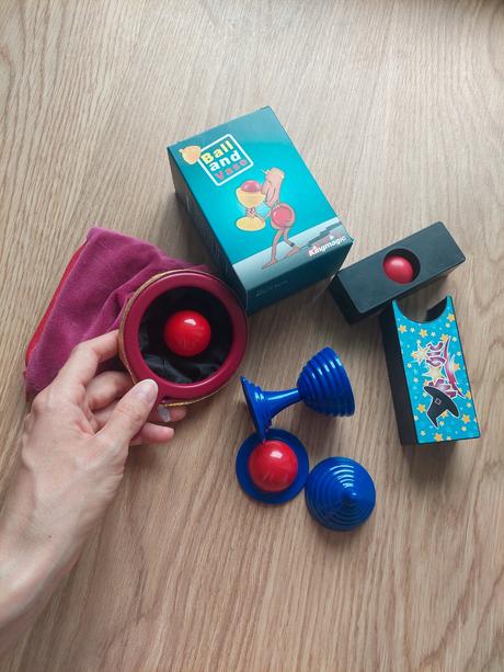 Kuzelnicke triky magic tricks, 