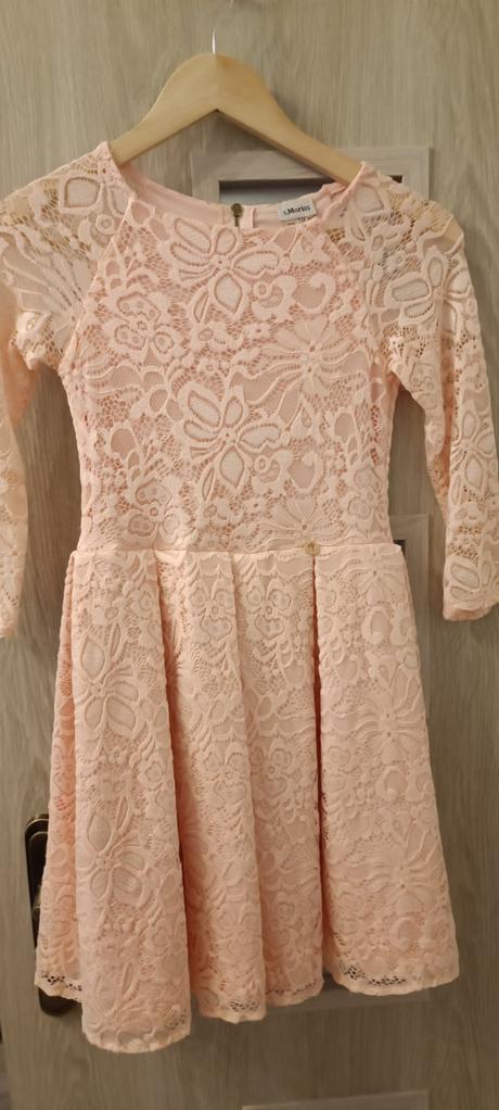 Čipkované elegantné šaty, 152