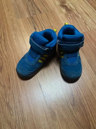 Zimne topanky, adidas,25