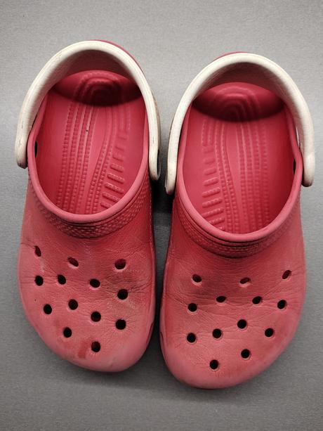 Červené kroksy, crocs,33