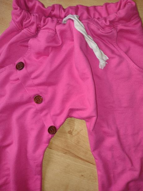 Tepláky veľmi pekný stav, 116