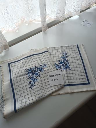 Retro obrus s modro-bielou potlačou - 140 x 110 cm,