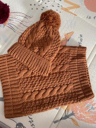 Čiapka a nakrčník, reserved,140