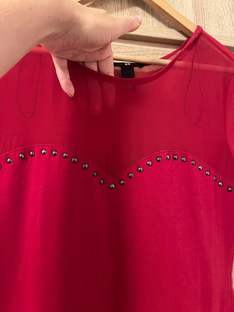 Zaujimave zenske cervene saty, h&m,l