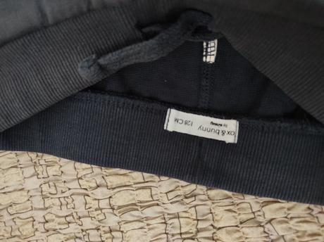 Predám chlapč. 2 teplákové nohavice veľk. 128, sinsay,128