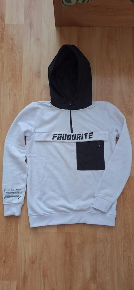 Mikina s kapucňou, chapter young,158