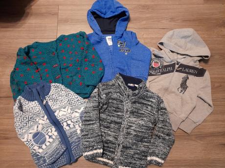 Svetriky +mikiny, 86