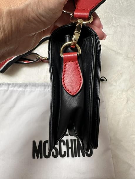 Kožená crossbody kabelka zn. love moschino, love moschino