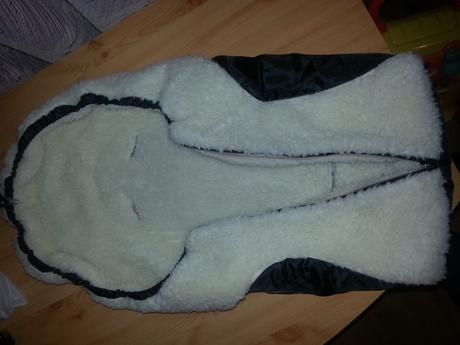 Predám fusak z ovčieho rúna, 