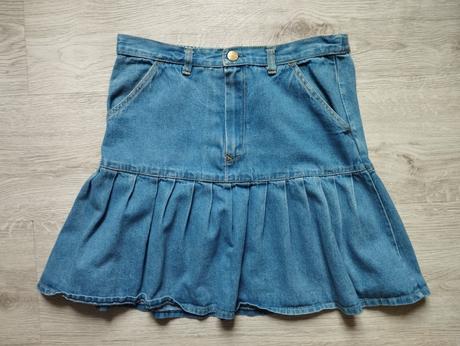 Dievčenská sukňa, 158