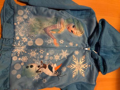 Adidasove supravy a mikiny, 104–116