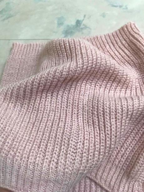 Teplý kvalitný nákrčník,